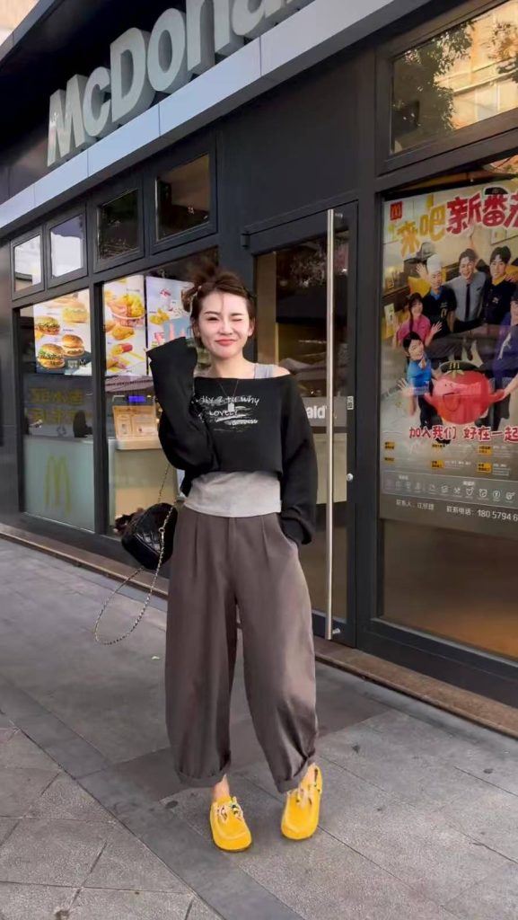 Spring Retro Letter Print Hoodie and Vest with Casual Pants Three-Piece Set for Women