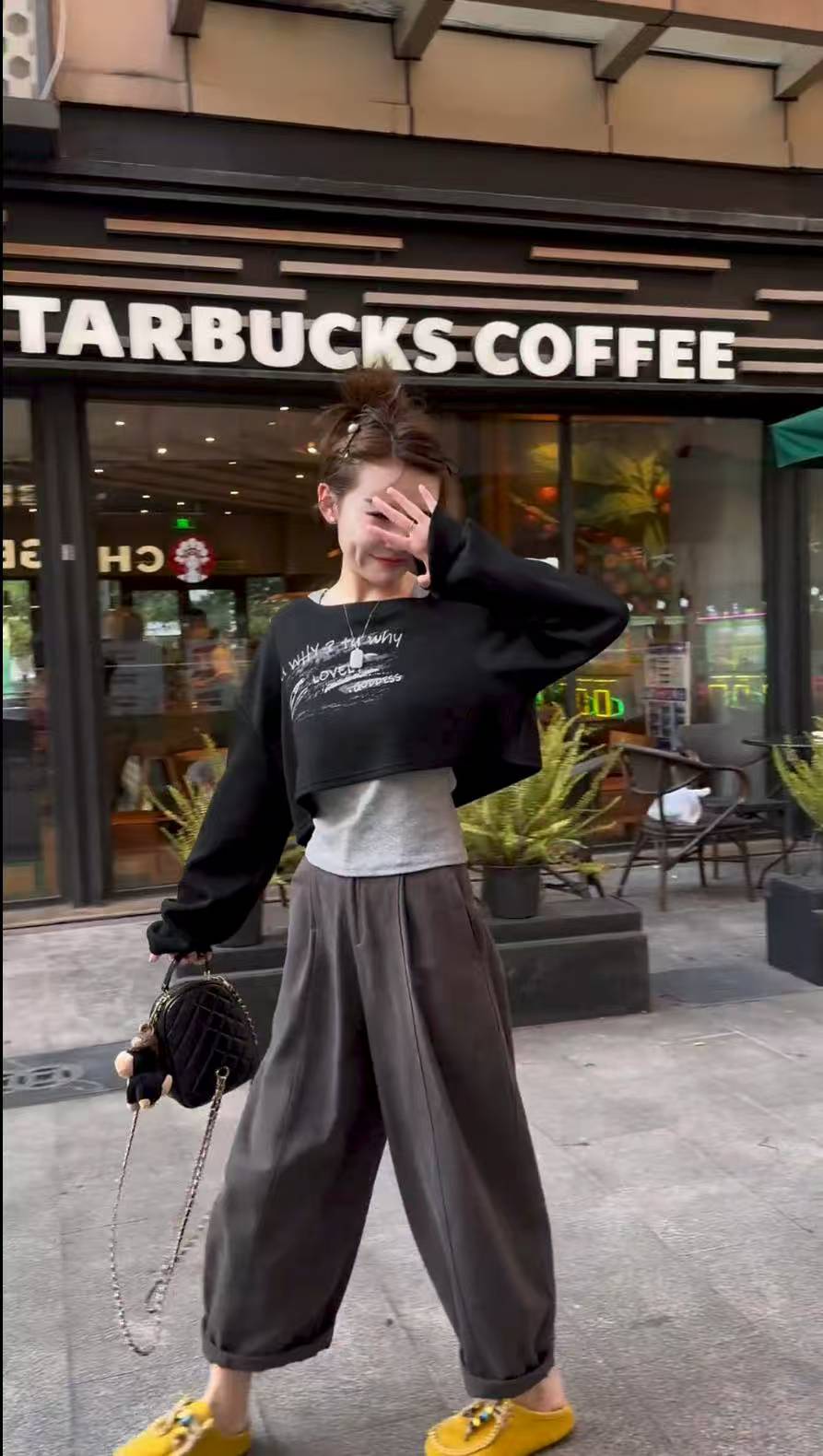 Spring Retro Letter Print Hoodie and Vest with Casual Pants Three-Piece Set for Women - Image 2