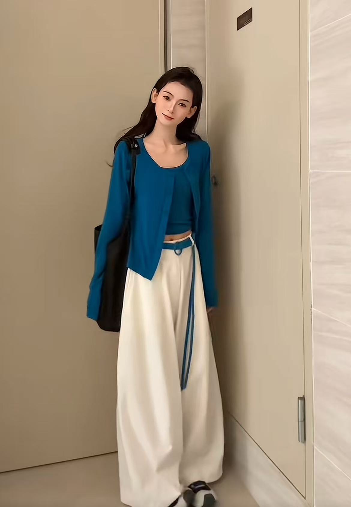 Trending Slimming Three-Piece Set with Casual Versatile Pants - Image 3