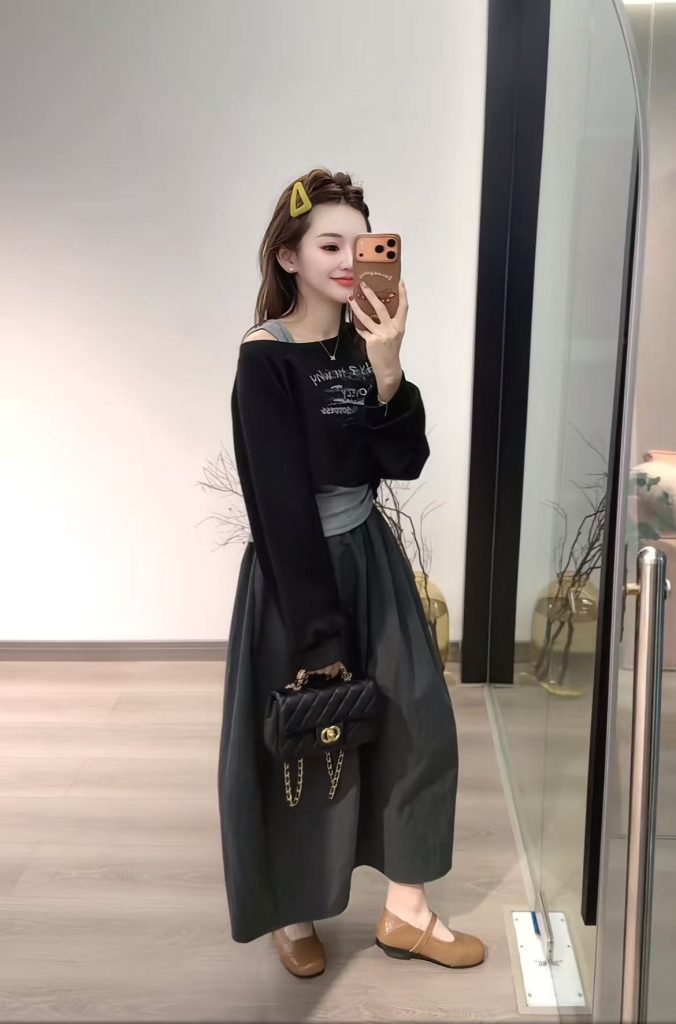 Korean Off-Shoulder Slimming Top and Skirt Three-Piece Set