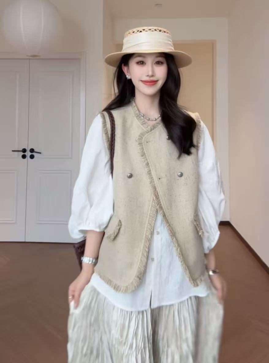 Spring New Loose Slimming Shirt Vest and Skirt Three-Piece Set - Image 3