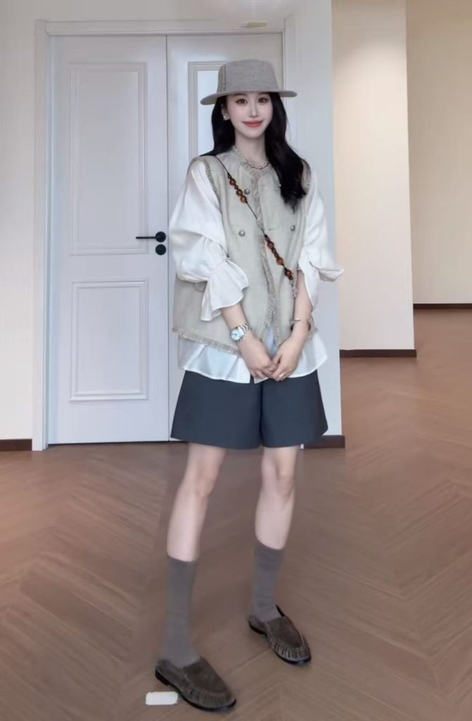 Korean Loose Slimming Shirt with Vest and Shorts Three-Piece Set
